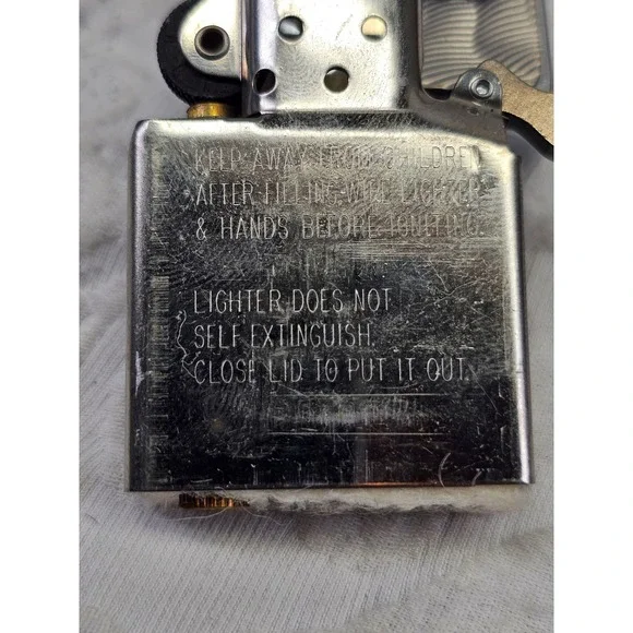 Rare Zippo Lighter Silver Excellent 3D Bass Fish Pat 2032695 D 02 2002 - Picture 6 of 6